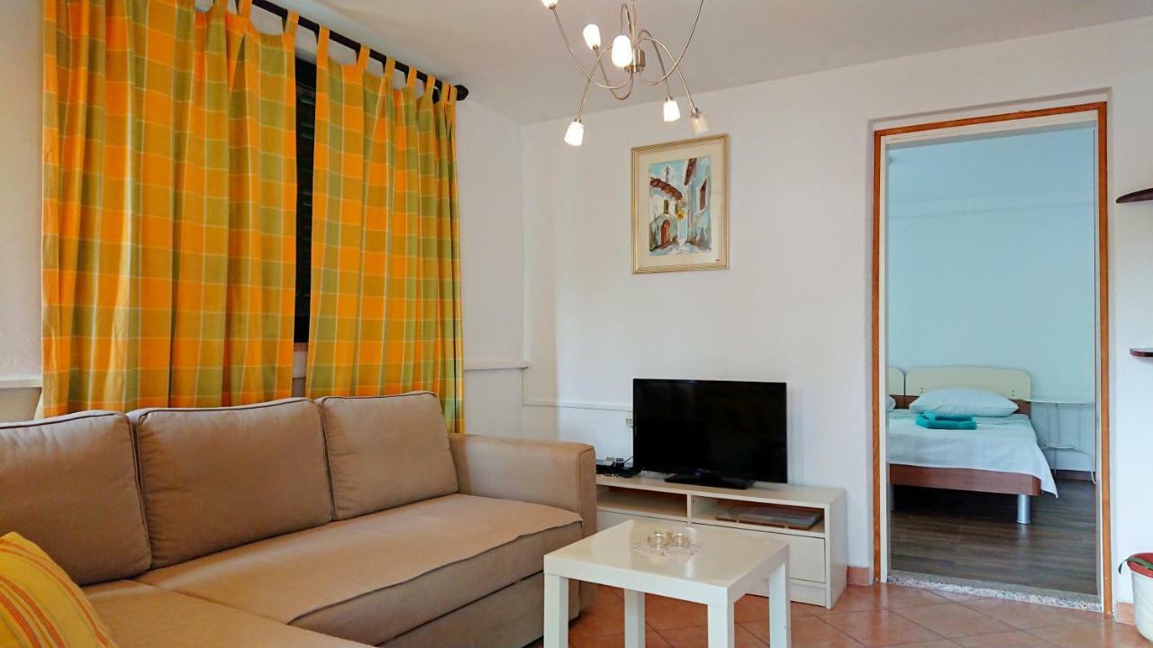 Apartments Rogocana Labin  Exterior foto