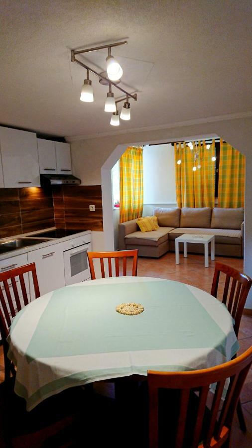 Apartments Rogocana Labin  Exterior foto