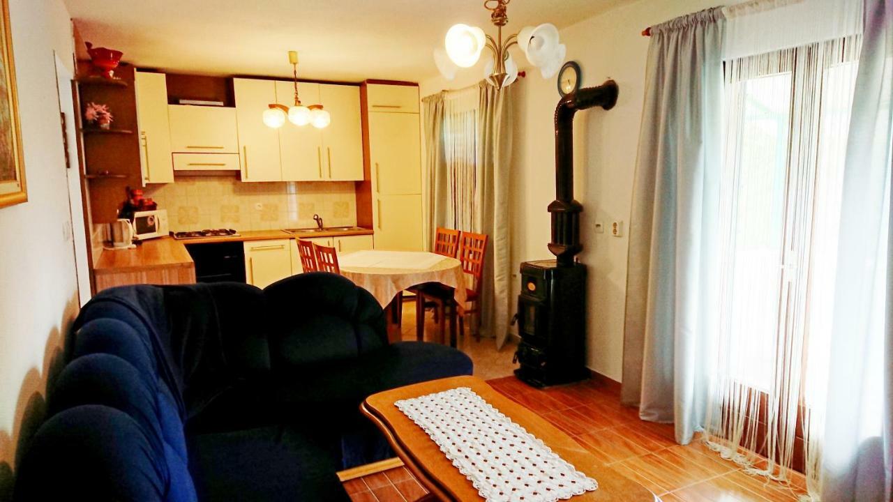 Apartments Rogocana Labin  Exterior foto